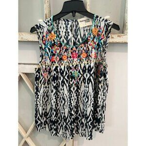 Savanna Jane size small sleeveless top with embroidery